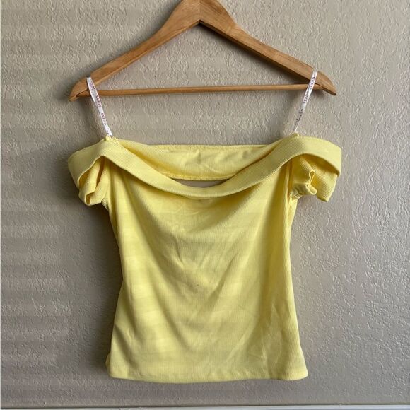 Guess Fairly Cutout Lemon Pie Top New With Tags - Picture 6 of 6